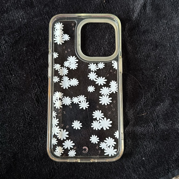 iPhone 14 clear case with white daisies - Picture 2 of 3